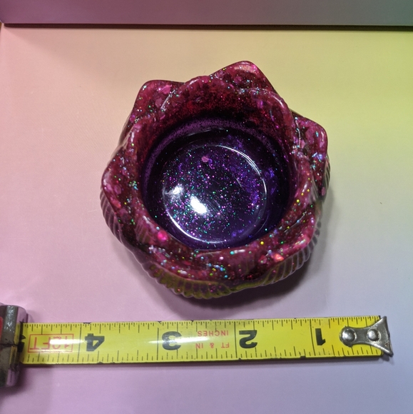 Glitter Resin Lotus Flower Tea Light Set of 2 - Picture 7 of 7
